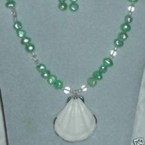 Stunning Sea Mist Green Pearl Topaz And Shell Nec… - image 1